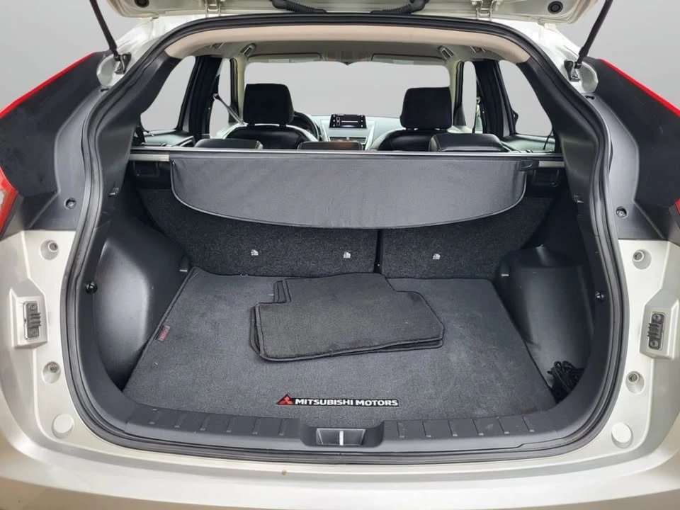 2020 Mitsubishi Eclipse Cross - Image 13 of 19