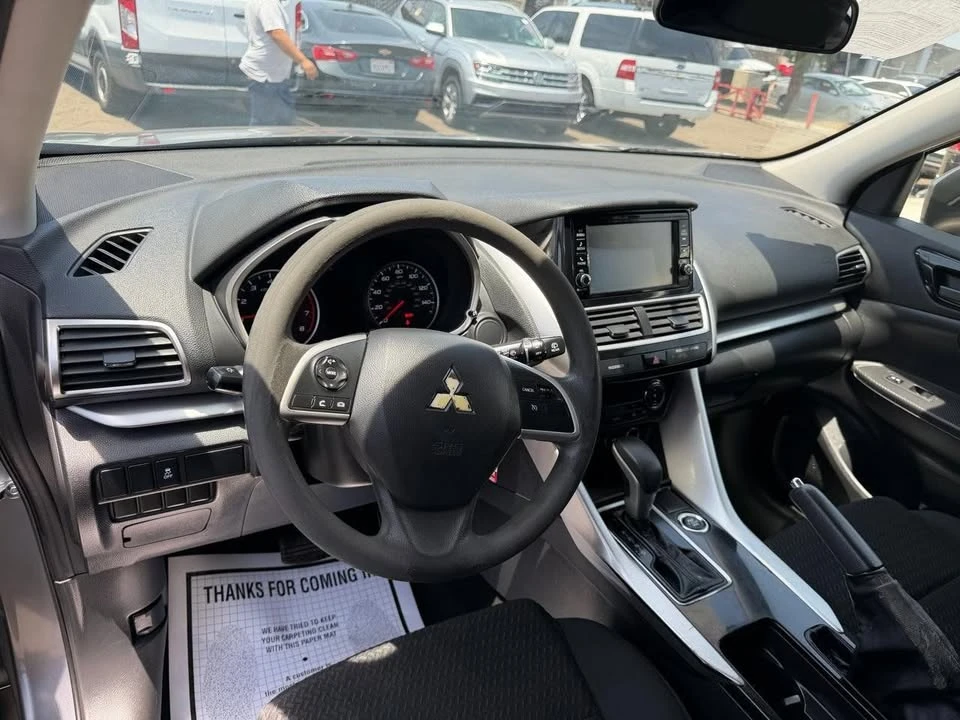 2020 Mitsubishi Eclipse Cross - Image 11 of 16