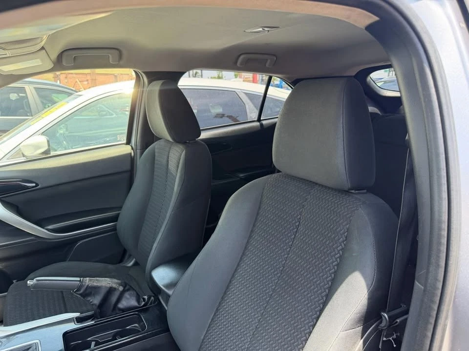 2020 Mitsubishi Eclipse Cross - Image 9 of 16