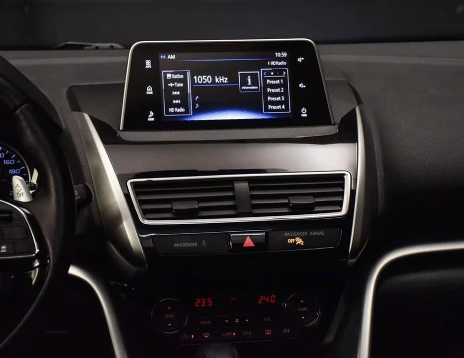 2020 Mitsubishi Eclipse Cross - Image 12 of 18