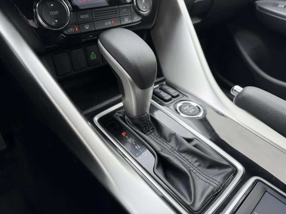 2020 Mitsubishi Eclipse Cross - Image 15 of 19