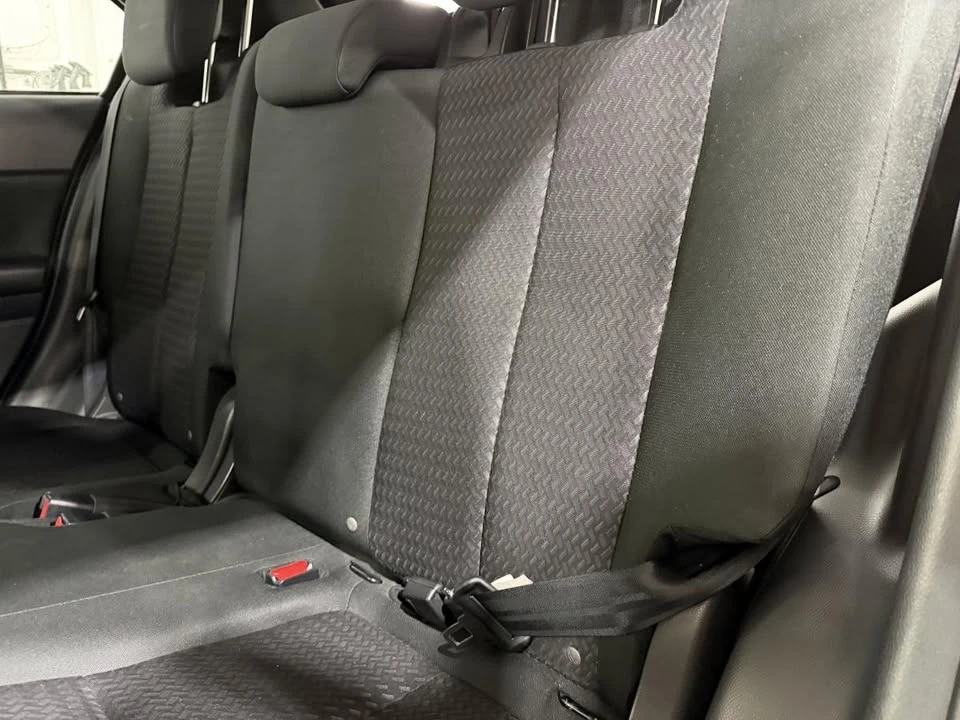 2020 Mitsubishi Eclipse Cross - Image 8 of 19