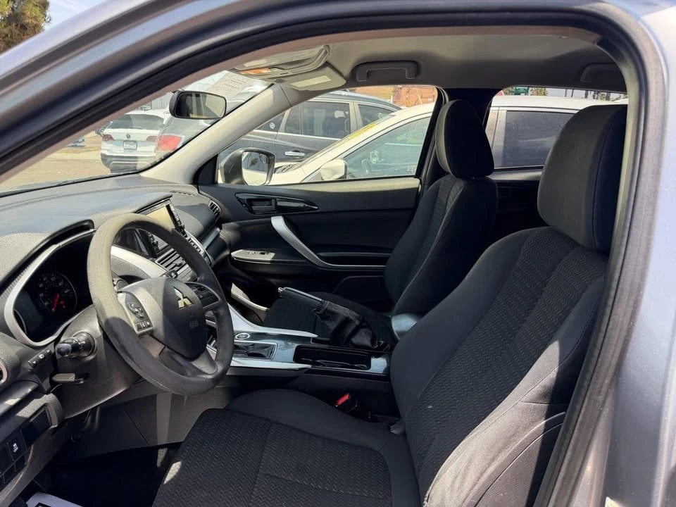 2020 Mitsubishi Eclipse Cross - Image 8 of 16