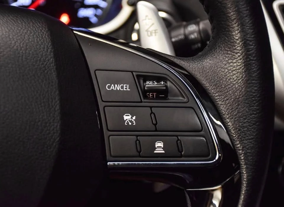 2020 Mitsubishi Eclipse Cross - Image 15 of 18