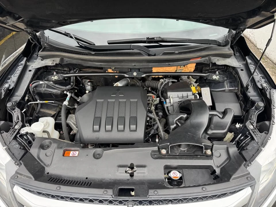 2020 Mitsubishi Eclipse Cross - Image 4 of 7