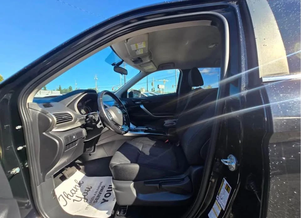 2020 Mitsubishi Eclipse Cross - Image 11 of 18