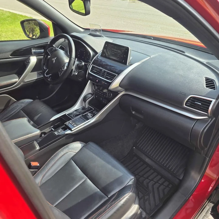 2020 Mitsubishi Eclipse Cross - Image 7 of 11