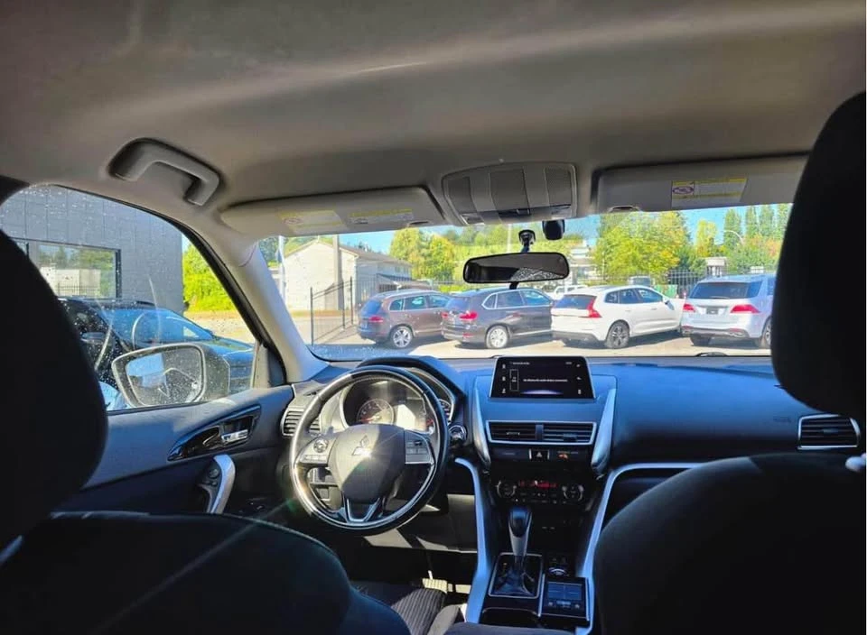 2020 Mitsubishi Eclipse Cross - Image 10 of 18