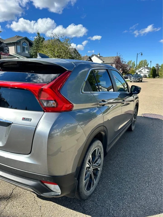 2020 Mitsubishi Eclipse Cross - Image 3 of 11