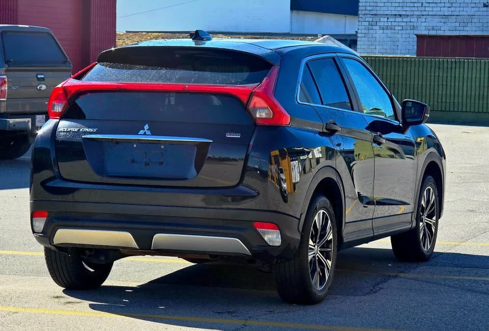 2020 Mitsubishi Eclipse Cross - Image 6 of 17