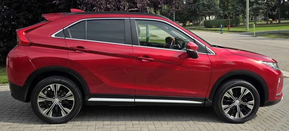 2020 Mitsubishi Eclipse Cross - Image 2 of 11