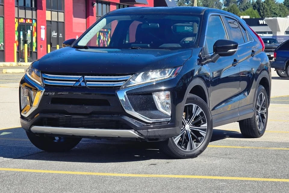 2020 Mitsubishi Eclipse Cross - Image 2 of 18