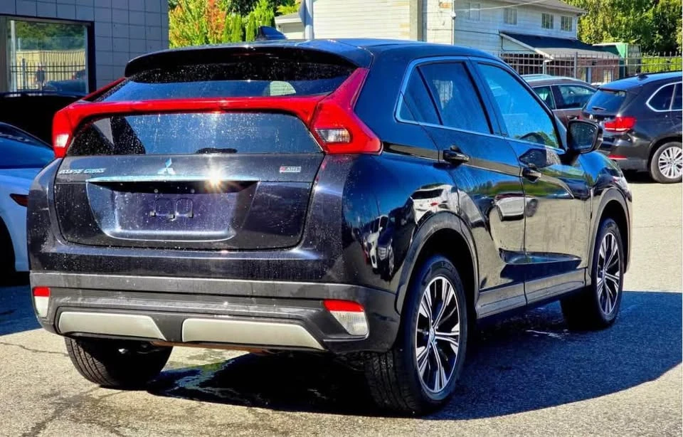 2020 Mitsubishi Eclipse Cross - Image 8 of 18