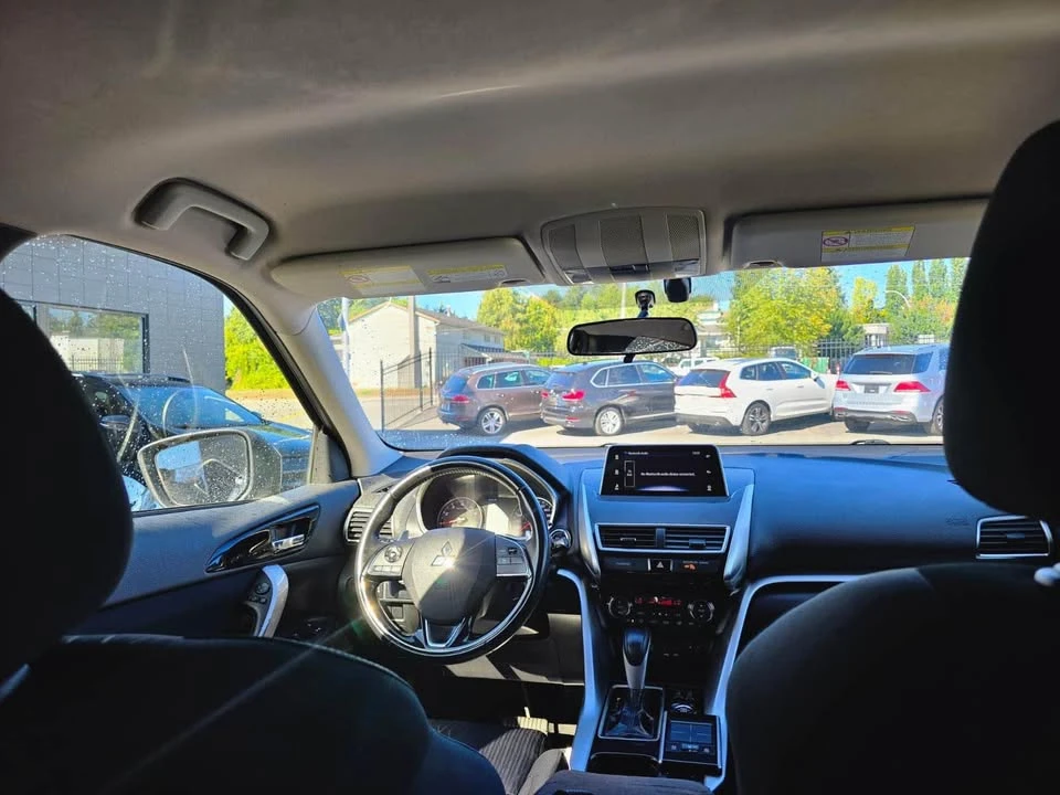 2020 Mitsubishi Eclipse Cross - Image 17 of 17