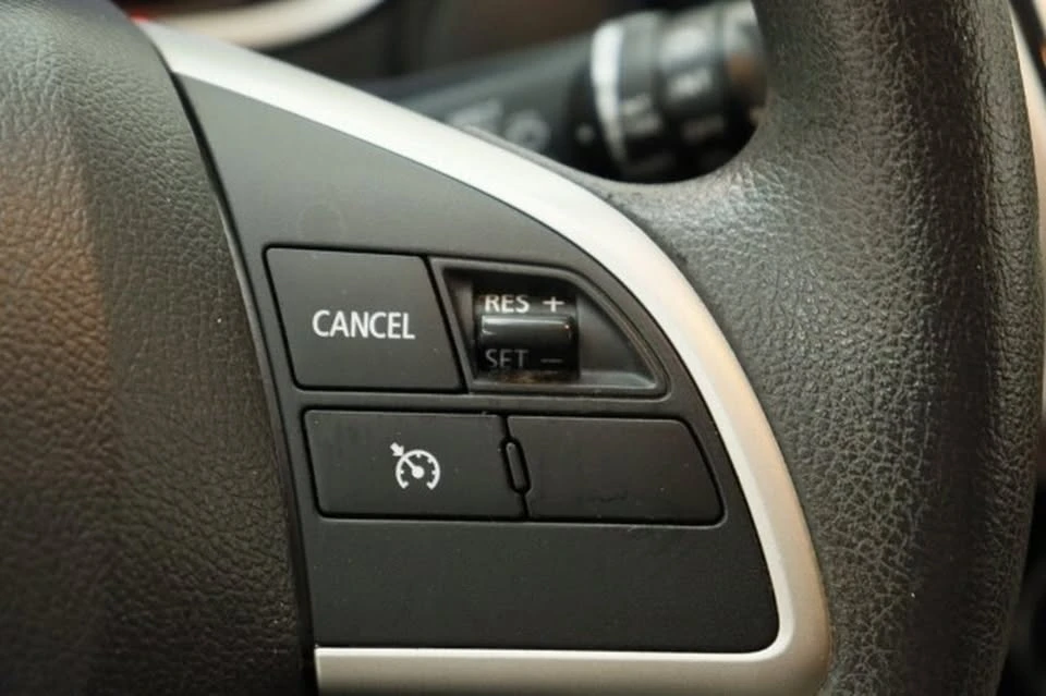 2020 Mitsubishi Eclipse Cross - Image 12 of 20