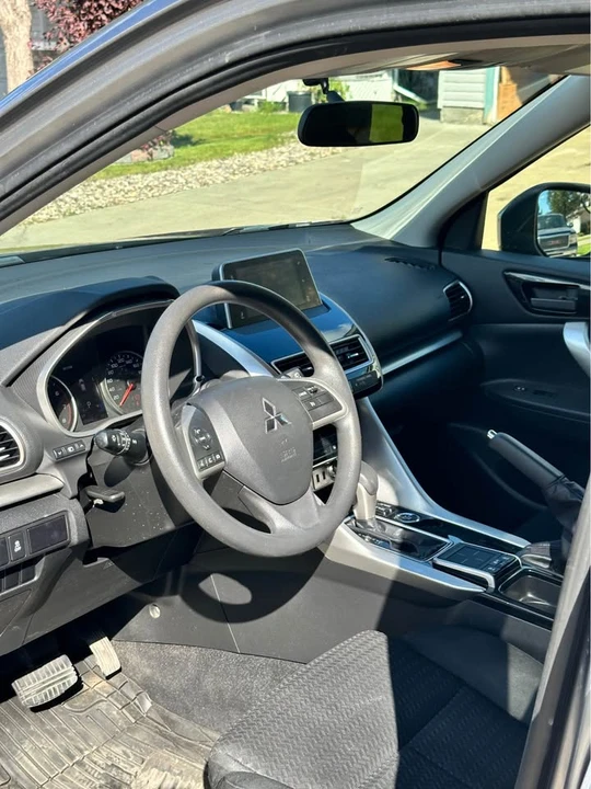 2020 Mitsubishi Eclipse Cross - Image 7 of 11