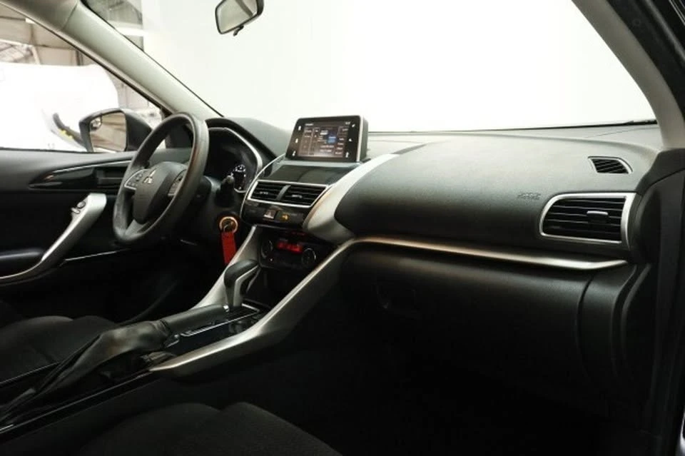 2020 Mitsubishi Eclipse Cross - Image 19 of 20