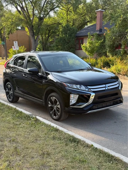 2020 Mitsubishi Eclipse Cross - Image 2 of 11