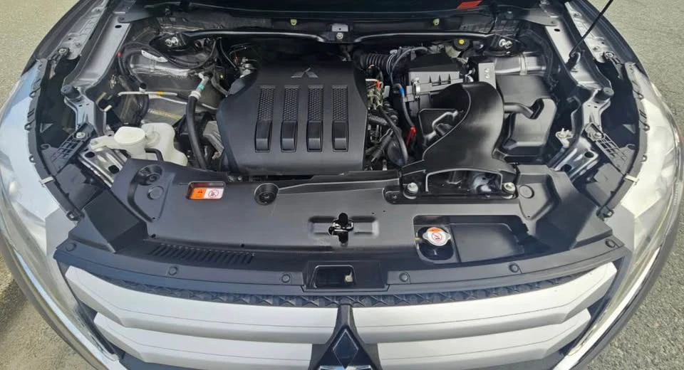 2020 Mitsubishi Eclipse Cross - Image 13 of 14