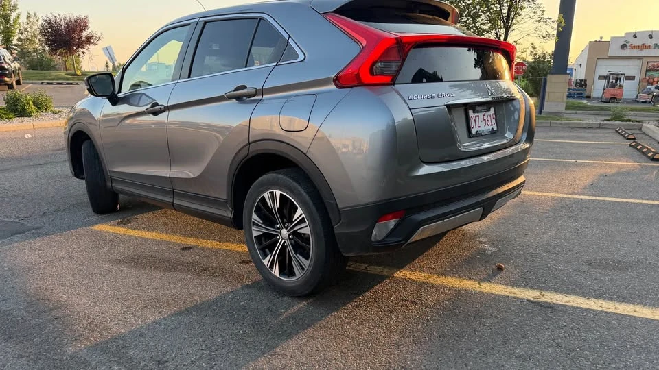2020 Mitsubishi Eclipse Cross - Image 4 of 20