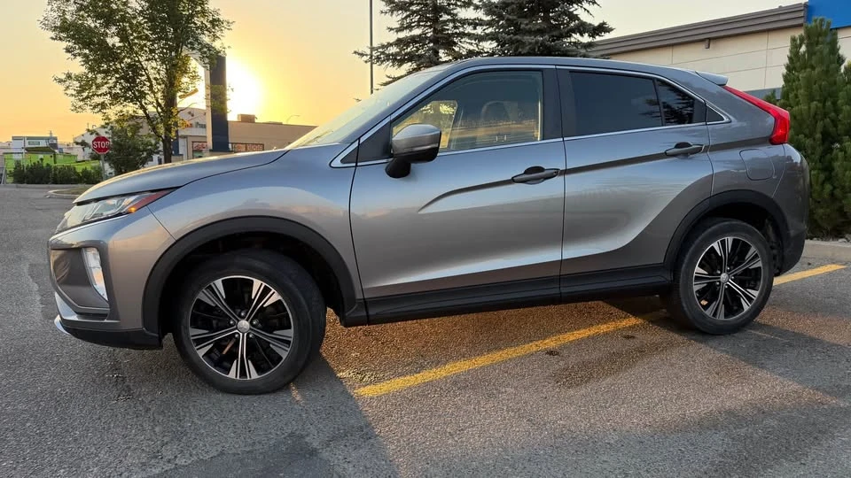 2020 Mitsubishi Eclipse Cross - Image 3 of 20