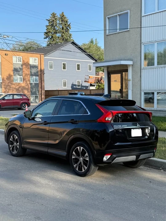 2020 Mitsubishi Eclipse Cross - Image 6 of 11