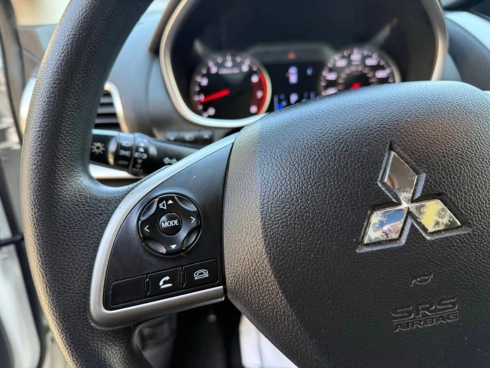 2020 Mitsubishi Eclipse Cross - Image 18 of 19