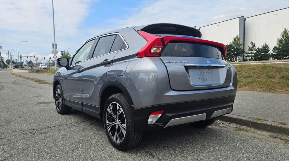 2020 Mitsubishi Eclipse Cross - Image 3 of 14