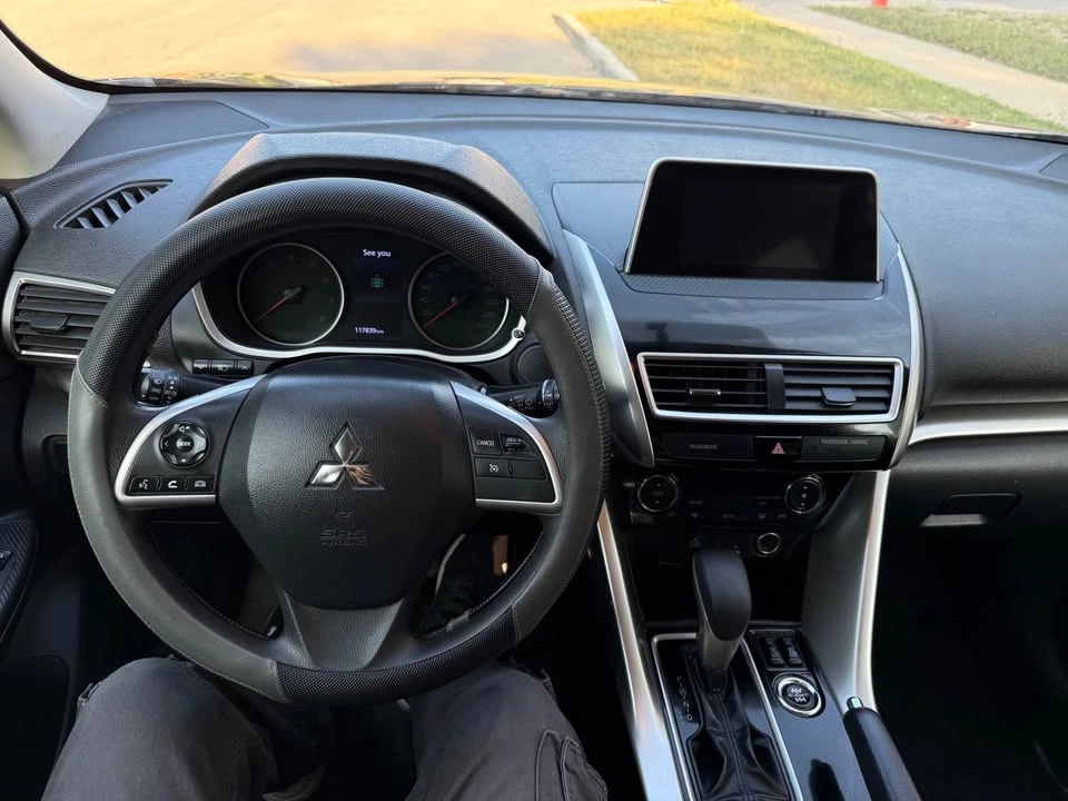 2020 Mitsubishi Eclipse Cross - Image 10 of 11