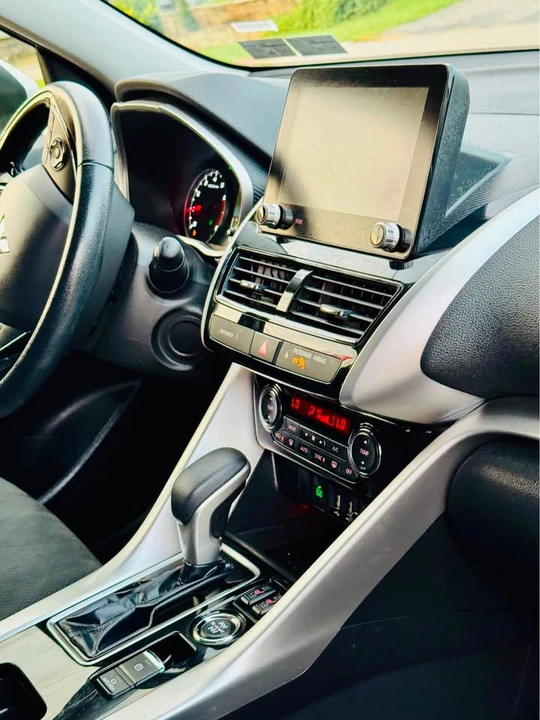 2020 Mitsubishi Eclipse Cross - Image 19 of 19
