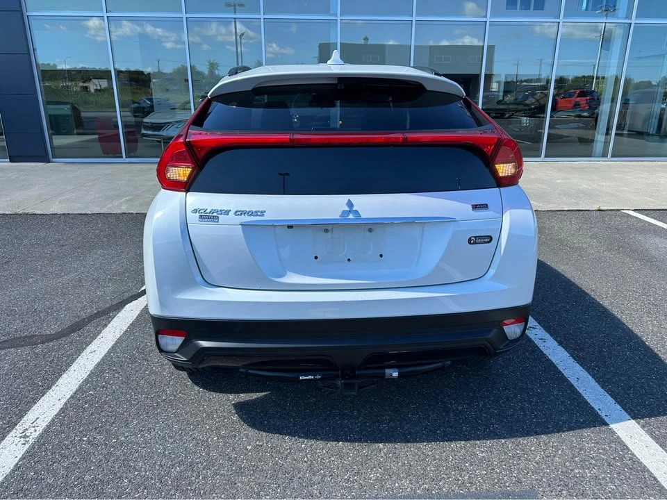 2020 Mitsubishi Eclipse Cross - Image 3 of 4