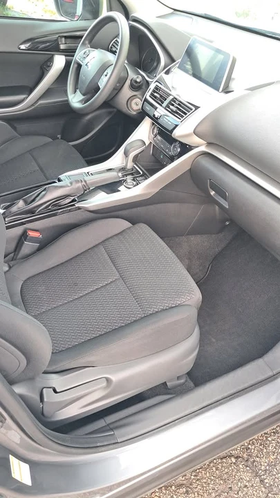 2020 Mitsubishi Eclipse Cross - Image 6 of 14