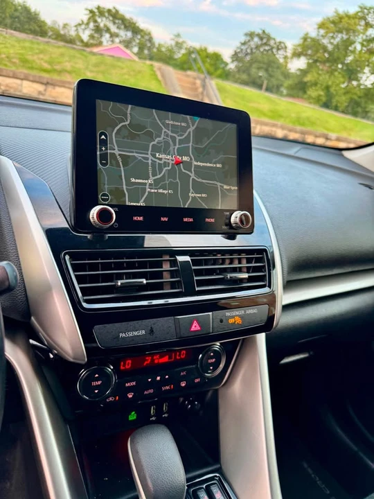 2020 Mitsubishi Eclipse Cross - Image 16 of 19