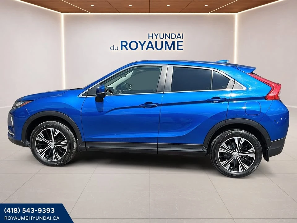 2020 Mitsubishi Eclipse Cross - Image 2 of 17