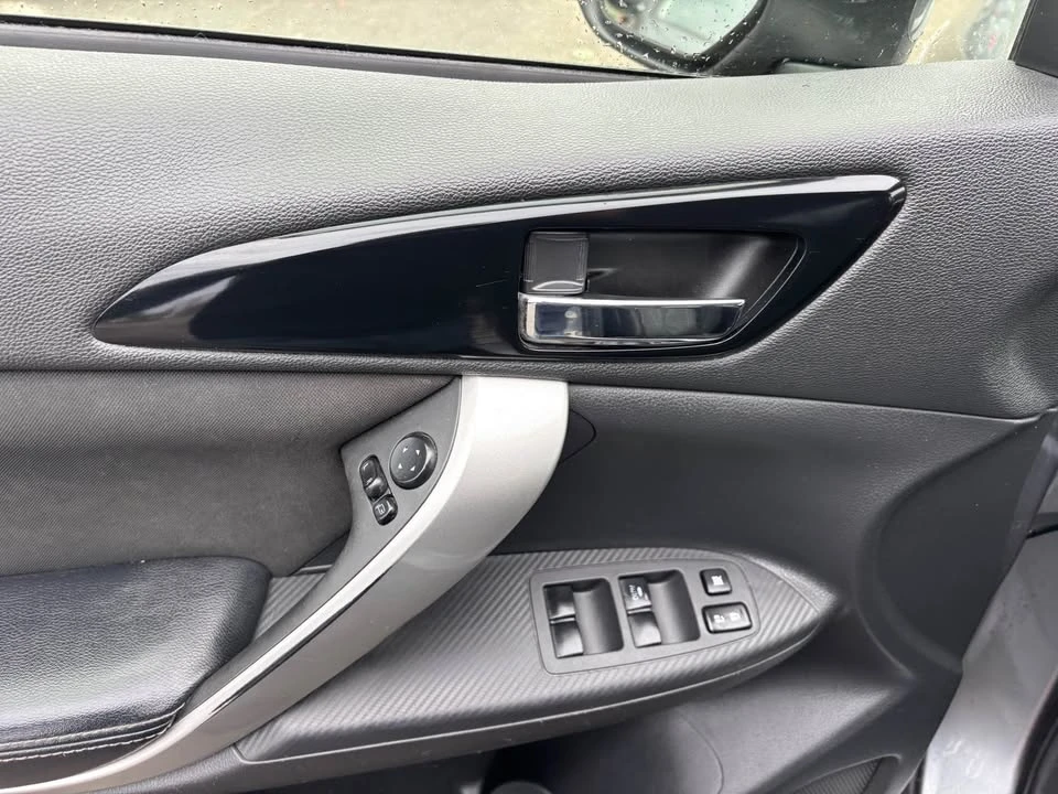 2020 Mitsubishi Eclipse Cross - Image 11 of 20