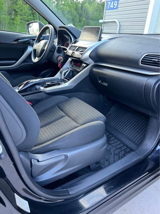 2020 Mitsubishi Eclipse Cross - Image 10 of 20