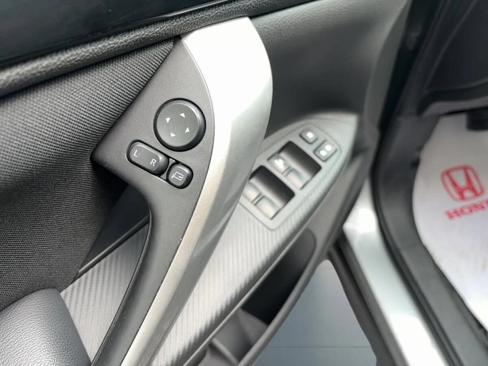 2020 Mitsubishi Eclipse Cross - Image 10 of 17