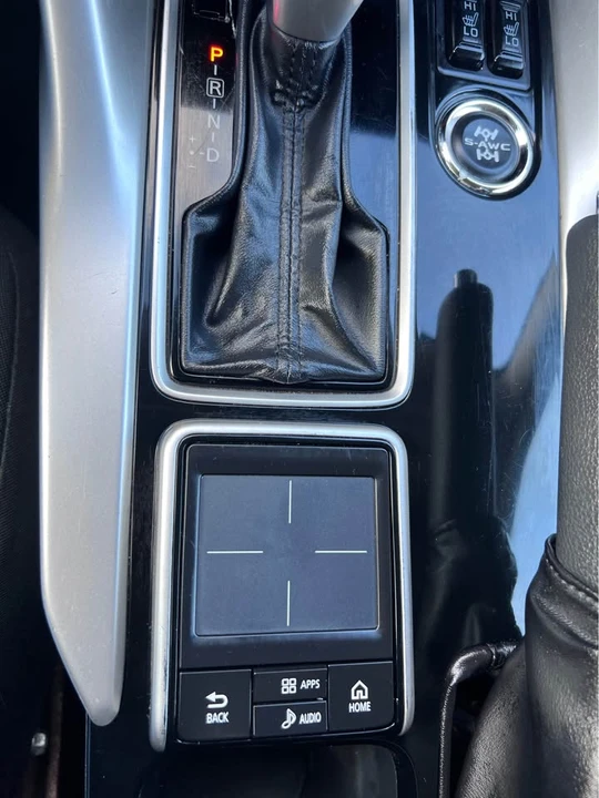 2020 Mitsubishi Eclipse Cross - Image 17 of 20