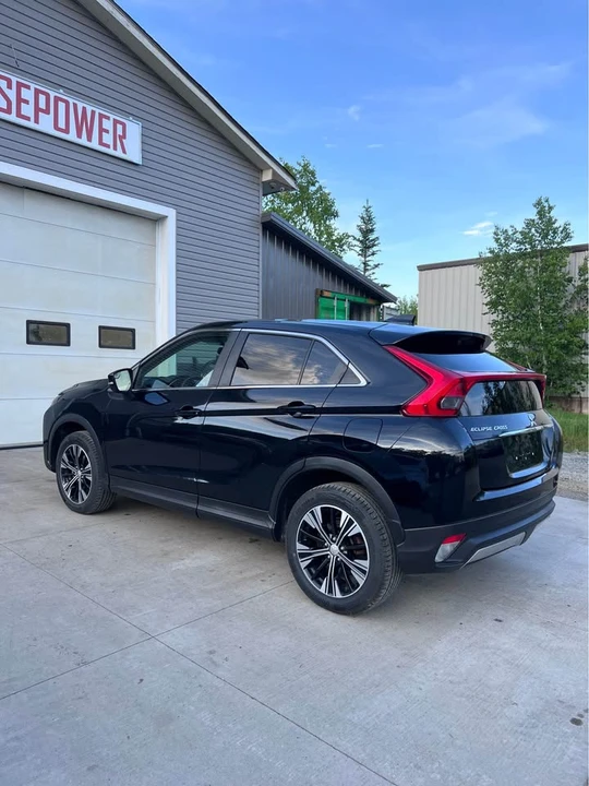 2020 Mitsubishi Eclipse Cross - Image 2 of 20