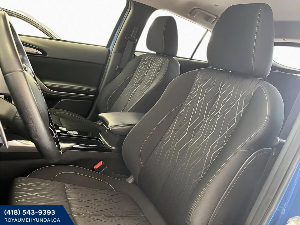 2020 Mitsubishi Eclipse Cross - Image 9 of 17