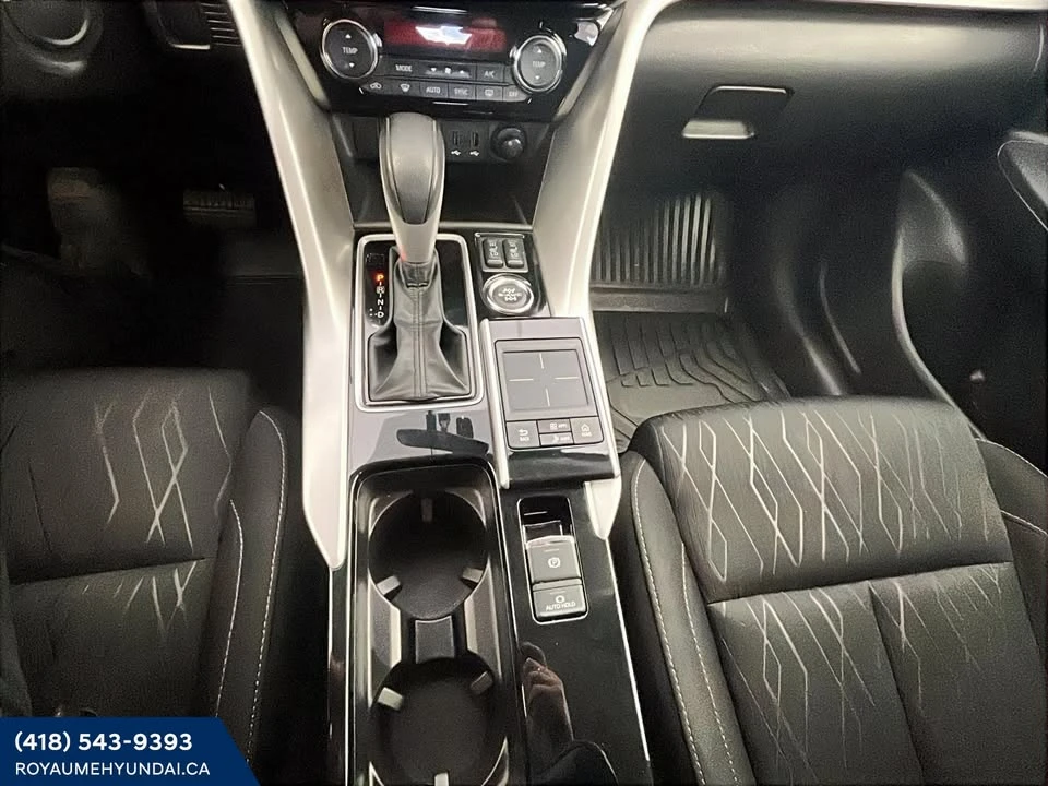 2020 Mitsubishi Eclipse Cross - Image 13 of 17
