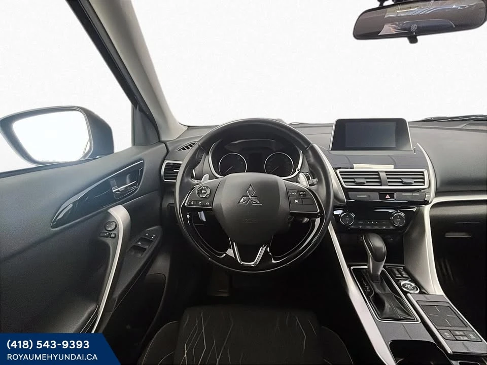 2020 Mitsubishi Eclipse Cross - Image 10 of 17