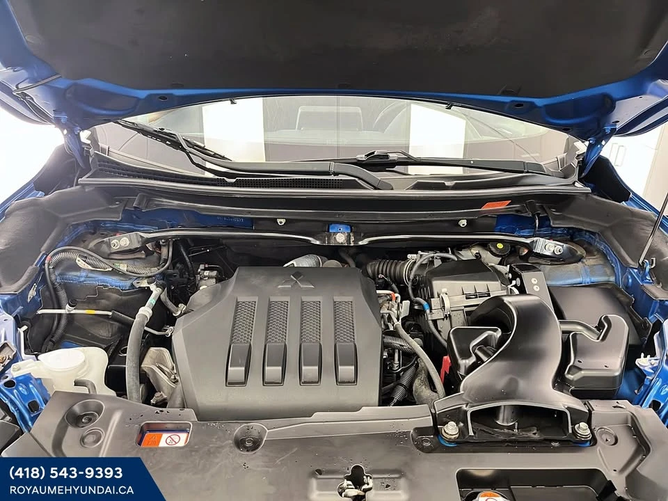 2020 Mitsubishi Eclipse Cross - Image 15 of 17