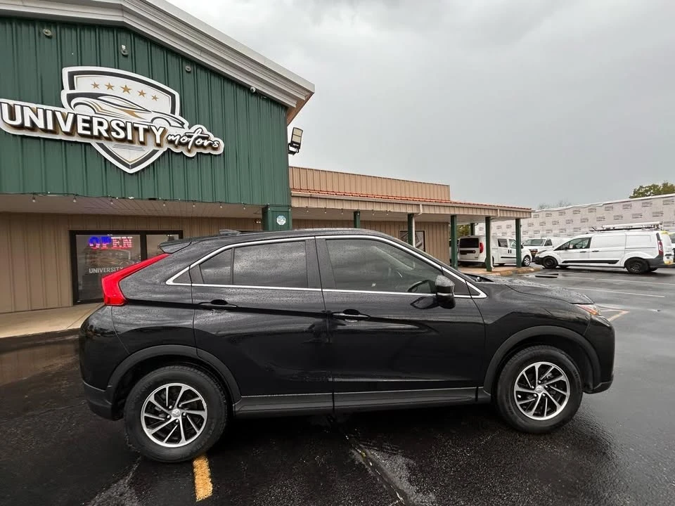 2020 Mitsubishi Eclipse Cross - Image 2 of 20