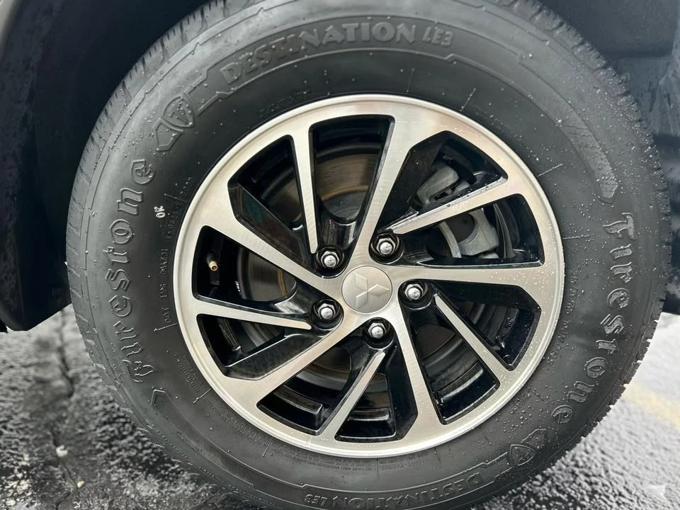 2020 Mitsubishi Eclipse Cross - Image 10 of 20