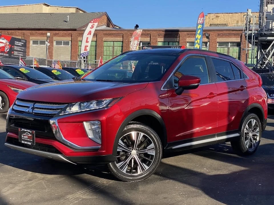 2020 Mitsubishi Eclipse Cross - Image 2 of 20