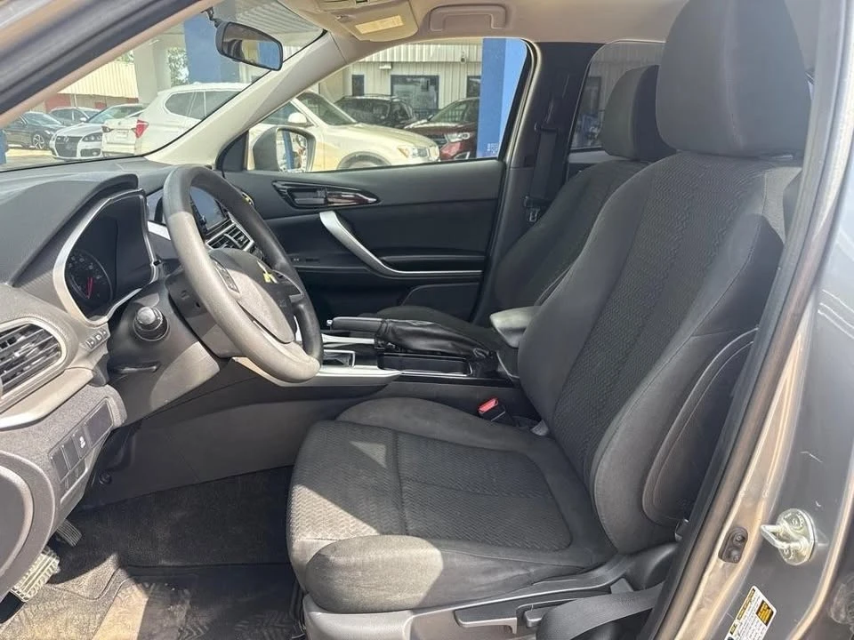 2020 Mitsubishi Eclipse Cross - Image 10 of 20
