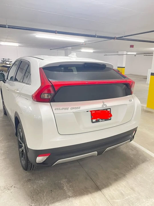 2020 Mitsubishi Eclipse Cross - Image 3 of 8
