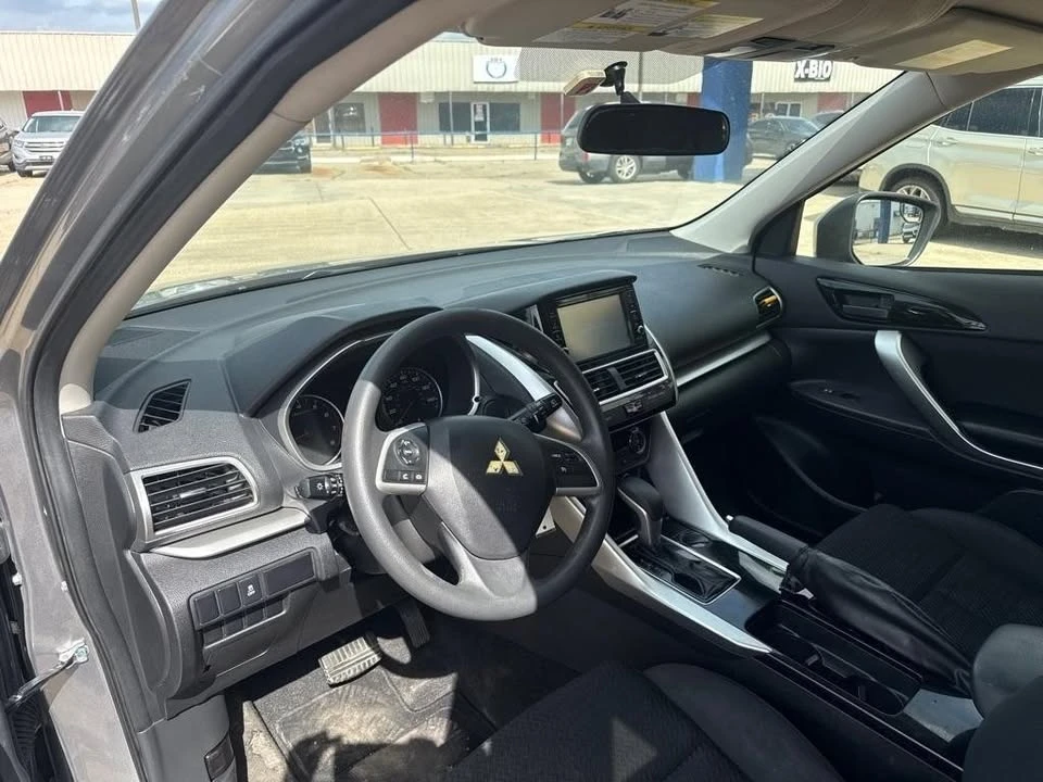2020 Mitsubishi Eclipse Cross - Image 11 of 20
