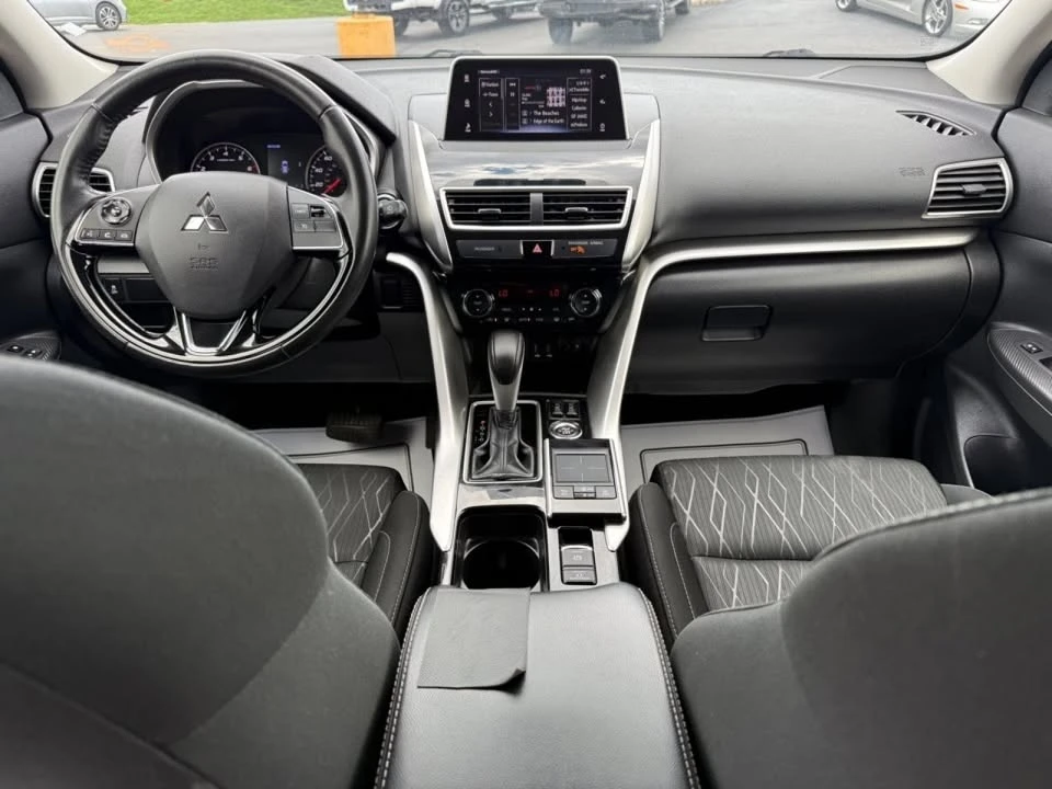 2020 Mitsubishi Eclipse Cross - Image 9 of 19